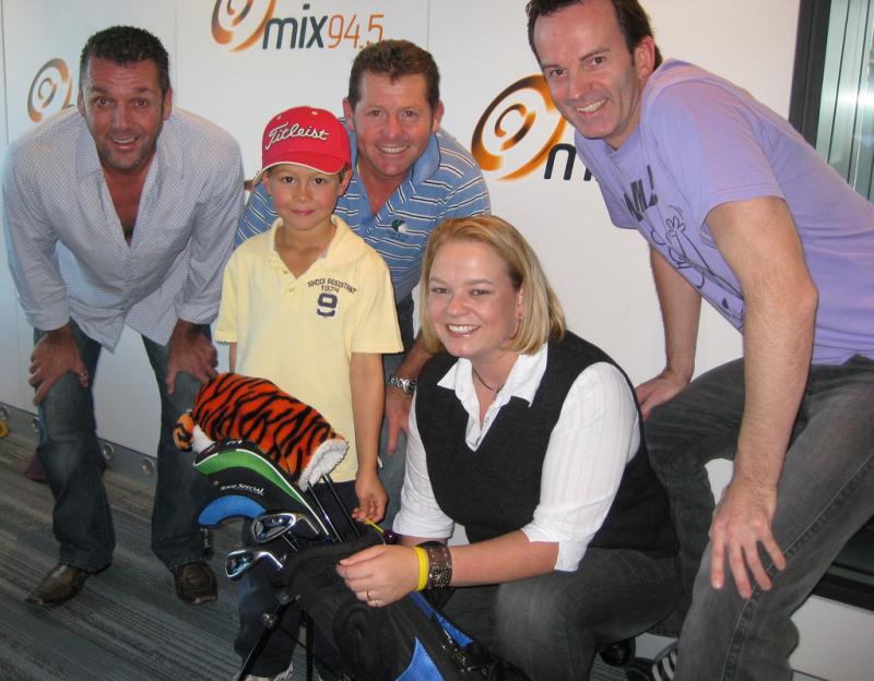 Karl in 94.5 FM's radio show, Aug 2009